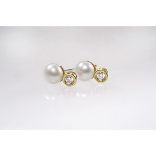 עגילי פנינה