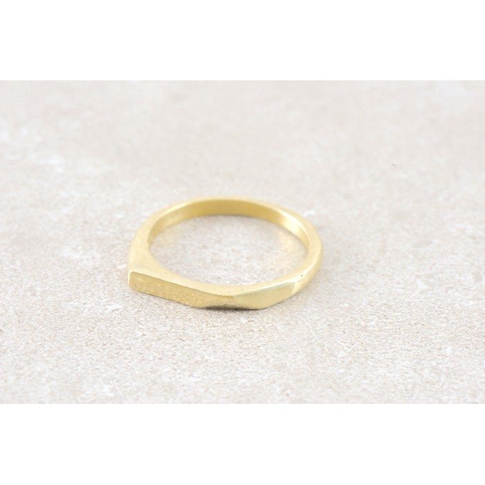 טבעת נישואין אסימטרית