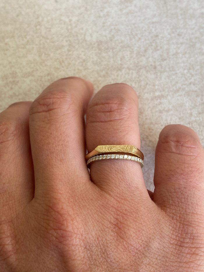 טבעת זהב טביעת אצבע
