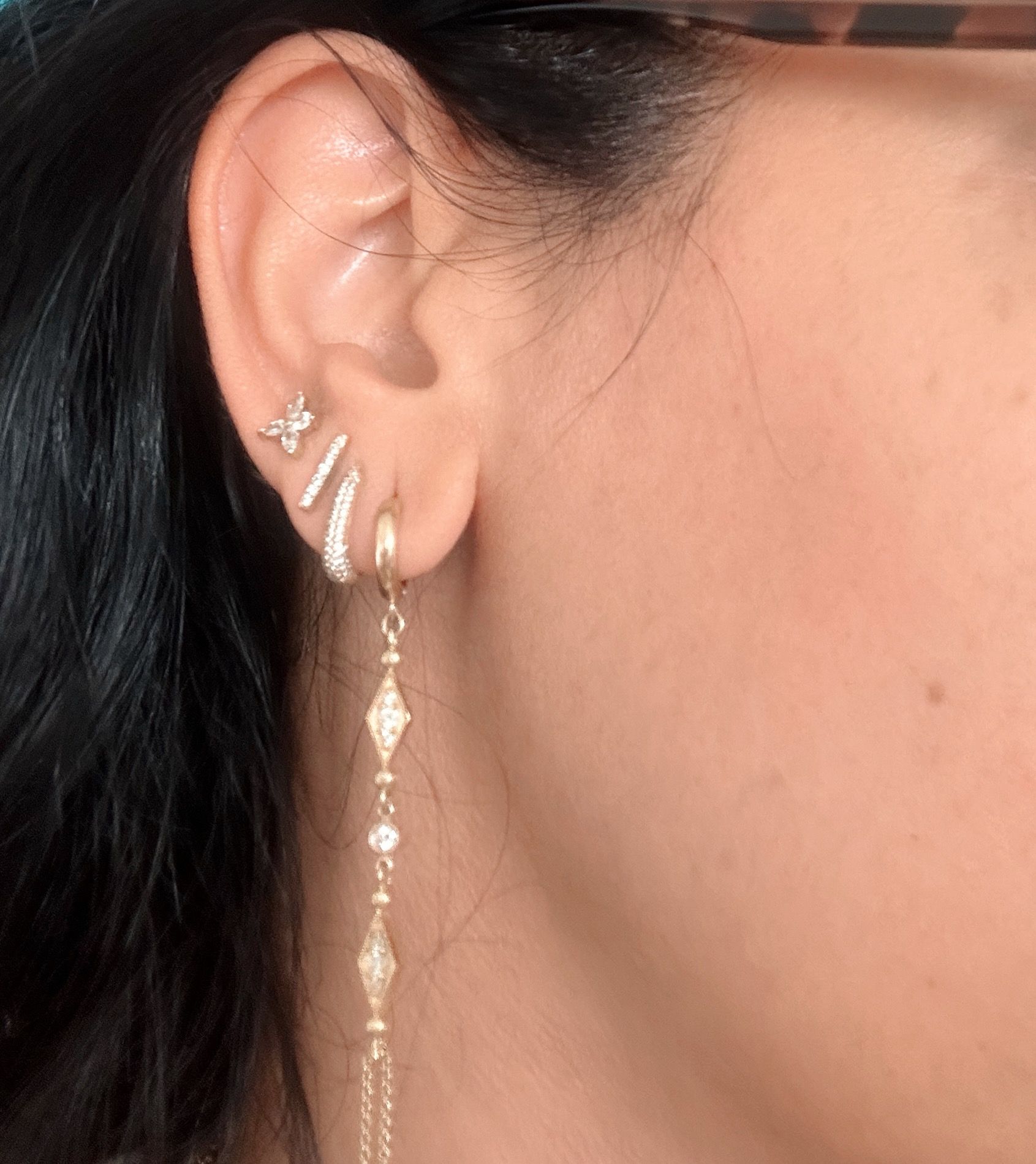 עגילי פס יהלומים, עגילי זהב עדינים