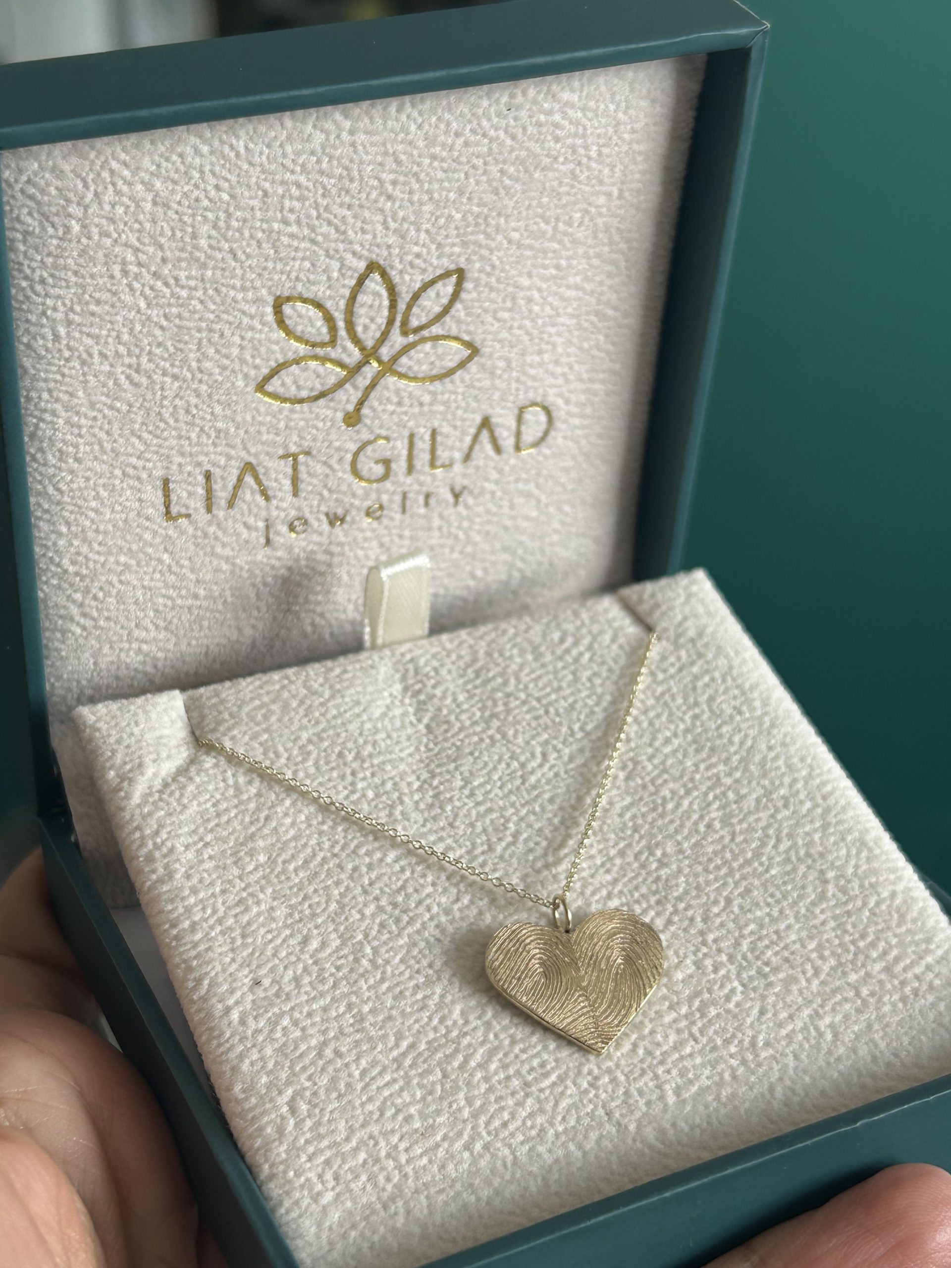 תליון לב עם 2 טביעות אצבע