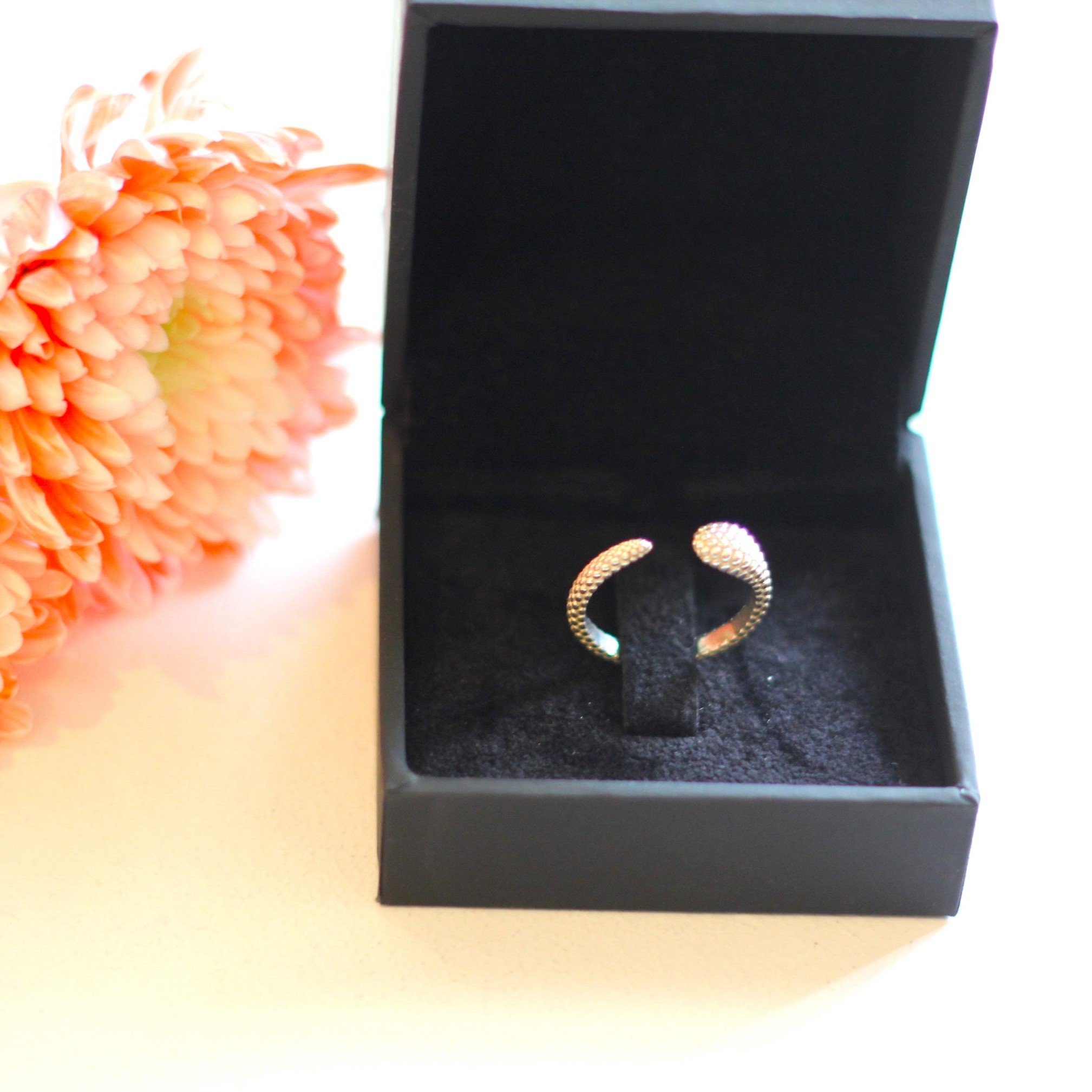 טבעת נחש מכסף | טקסטורה