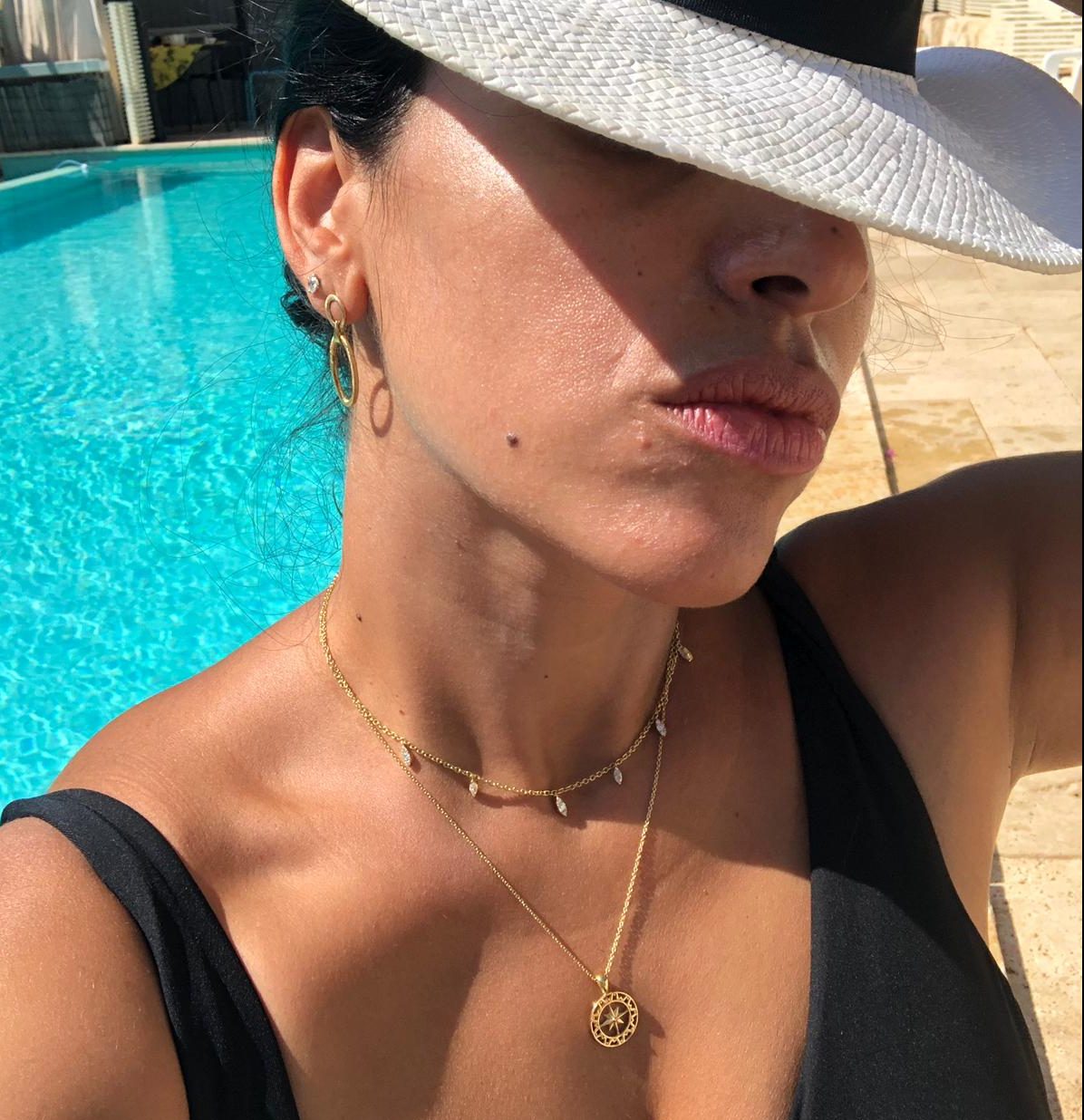 תליון וונדר וומן מזהב, אישה השראה