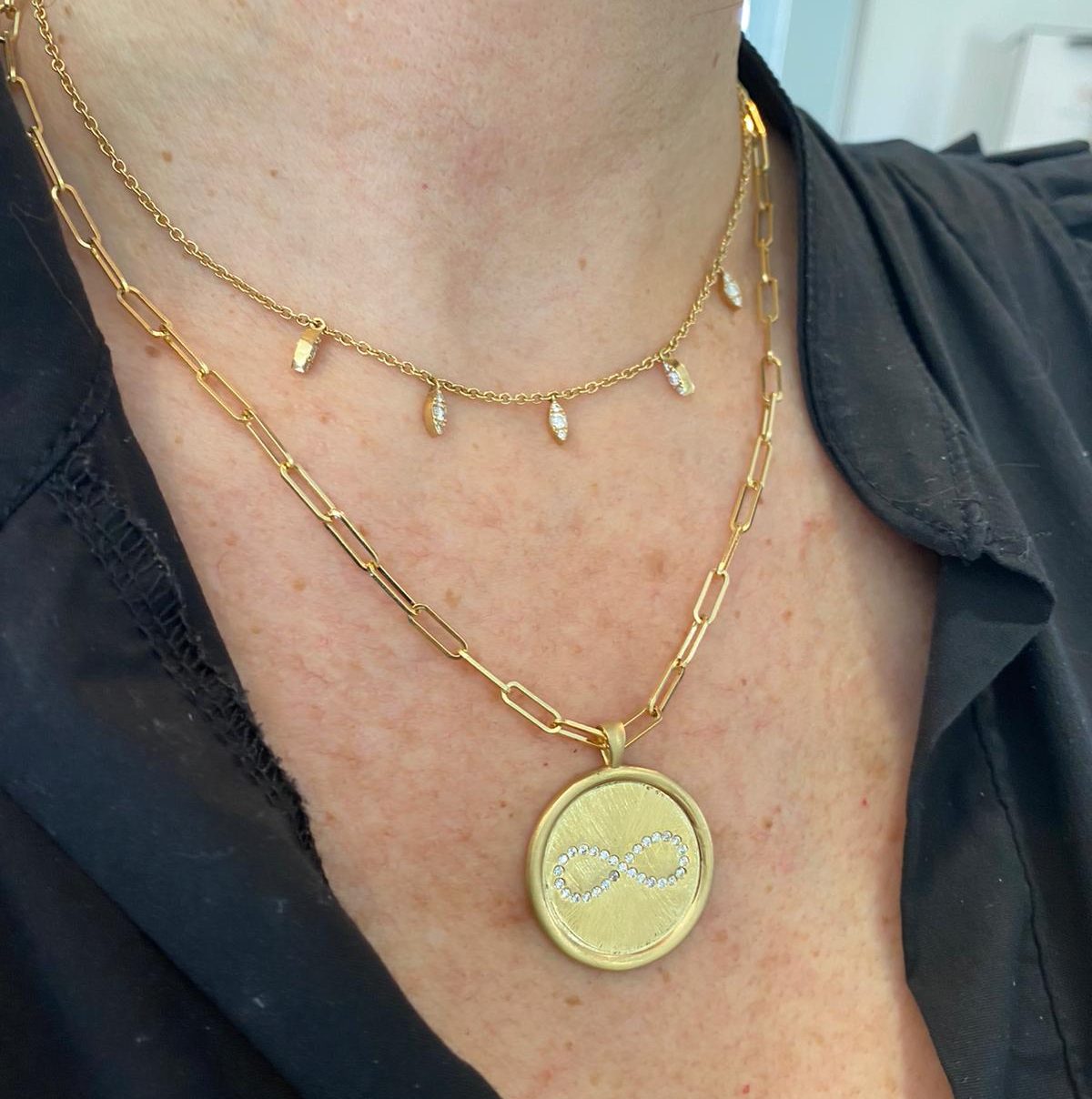 תליון מטבע ויהלומים אינפיניטי, דגם טליה