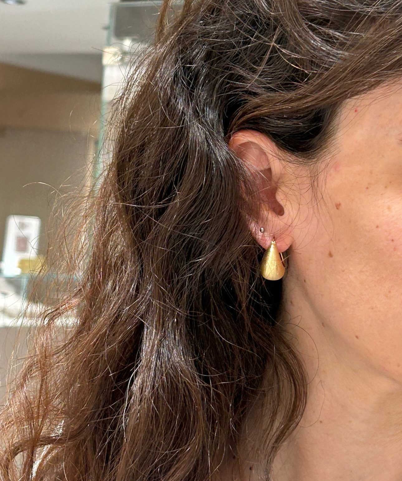 עגילי חישוק נפוחים, גימור מאט- דגם מומבאיי