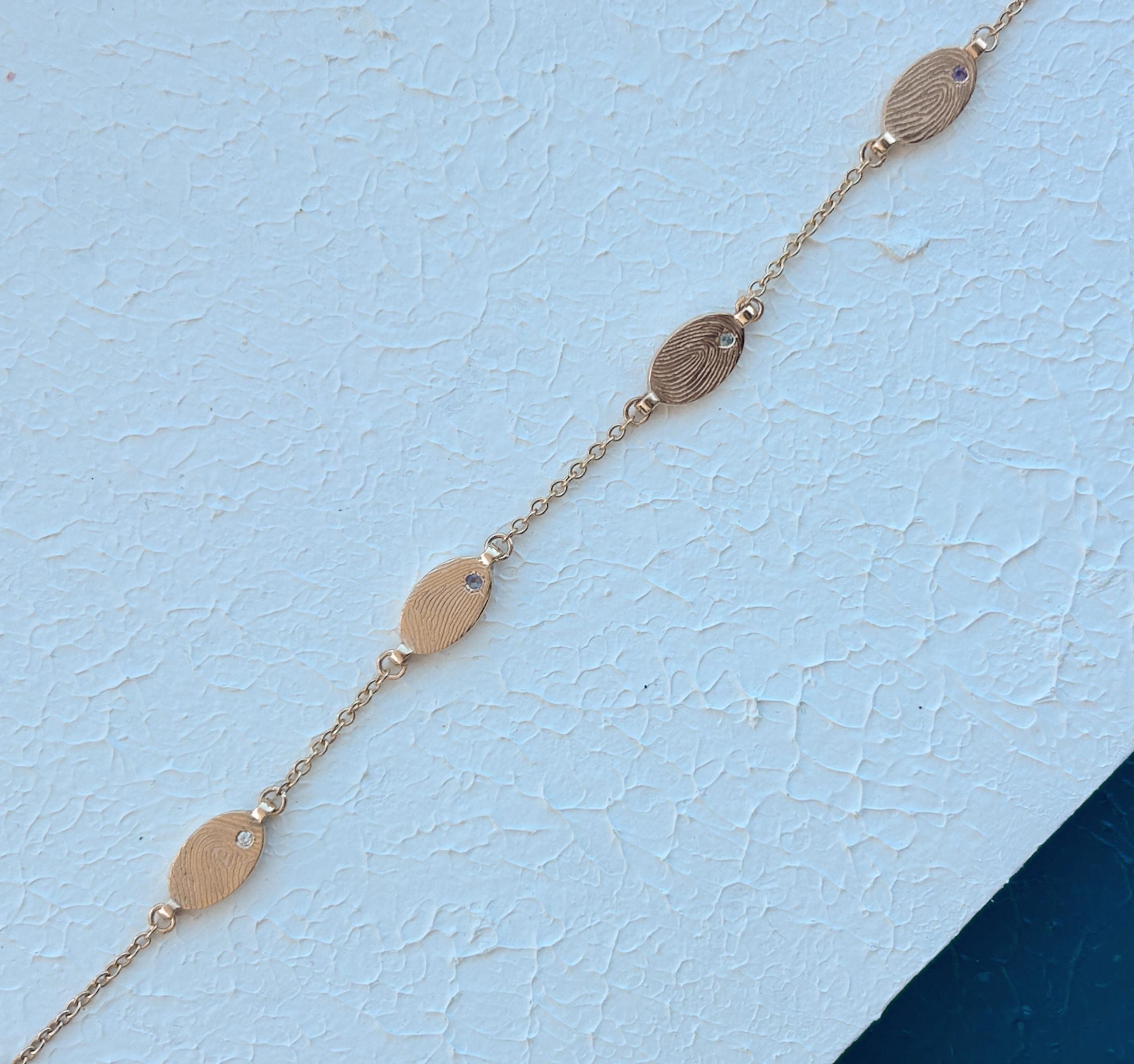 צמיד 4 תליוני טביעות אצבע עם אבני לידה, דגם טל