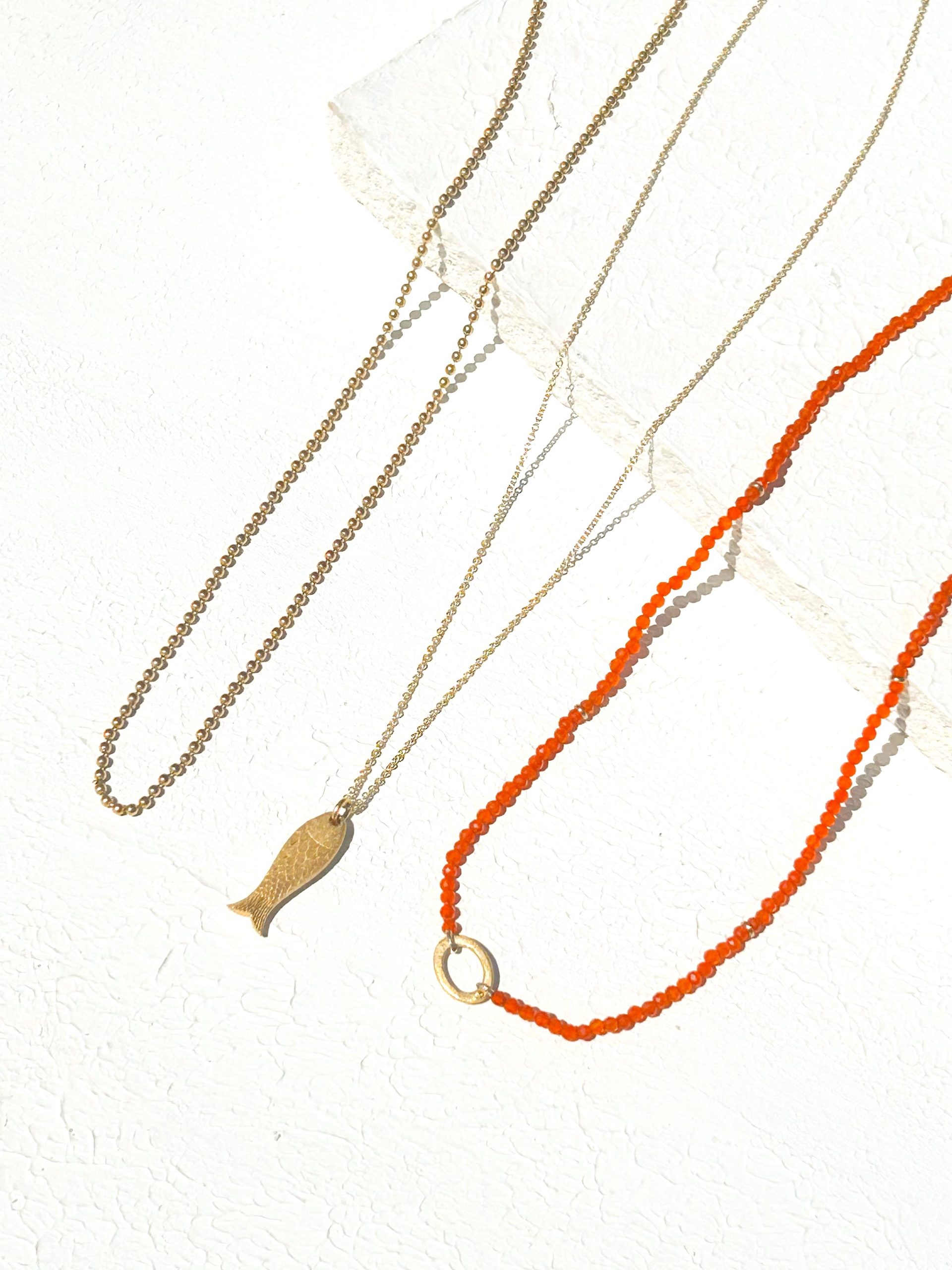 שרשרת זהב עם תליון דג זהב מושלם